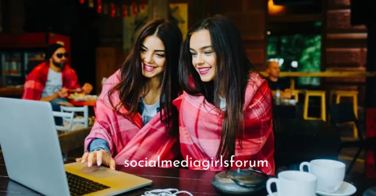 socialmediagirlsforum